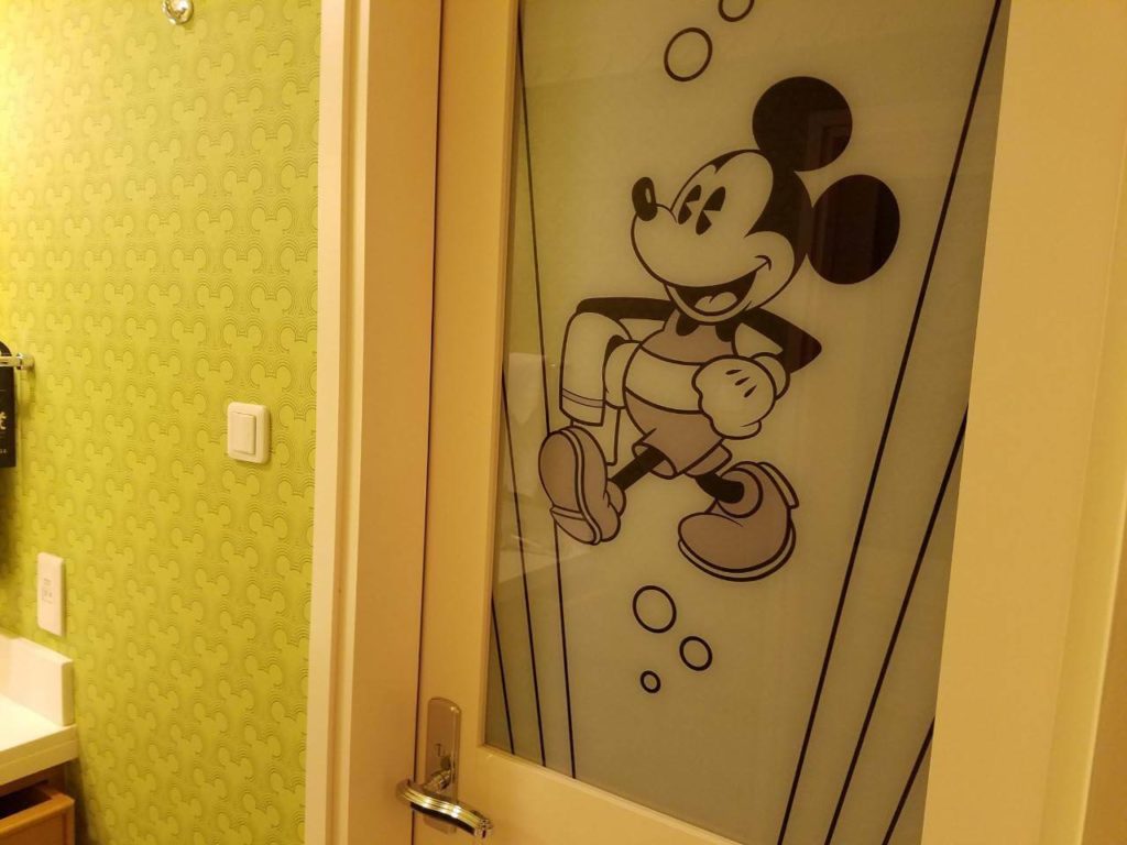 アンバサダーホテルにあるキャラクタールーム ミッキーマウスルーム