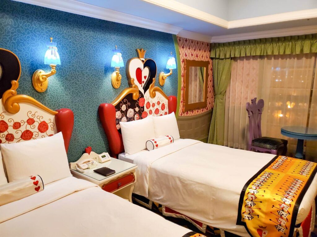 東京ディズニーランドホテルの『アリスルーム』に宿泊した感想!