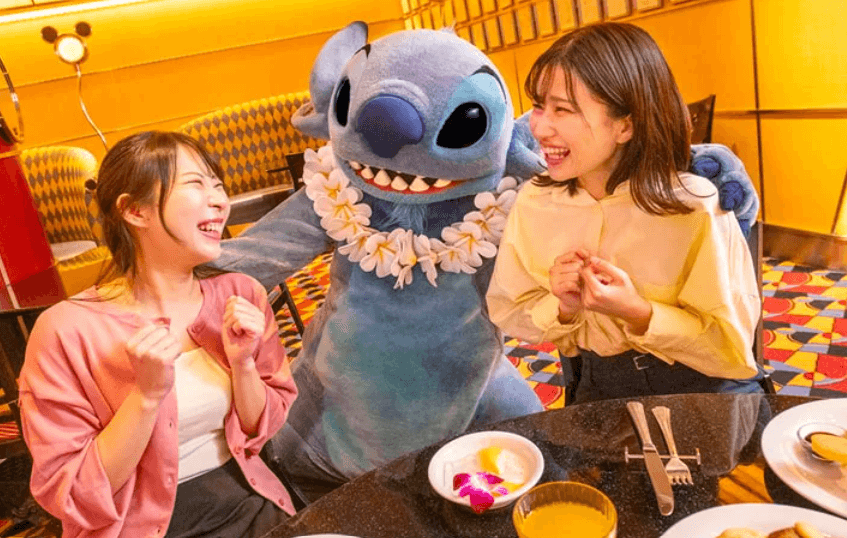 ディズニーアンバサダーホテルでは宿泊者限定でスティッチが登場するシェフミッキーで朝食が楽しめる