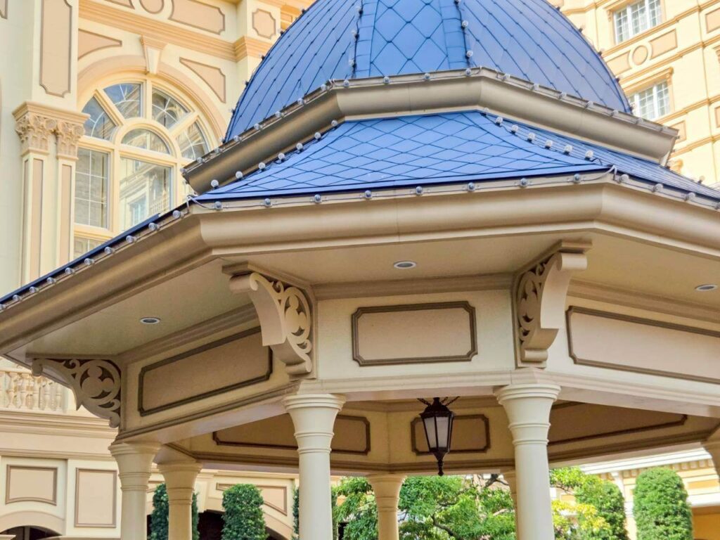 東京ディズニーランドホテルの隠れミッキー【ディズニーランドステーション側】