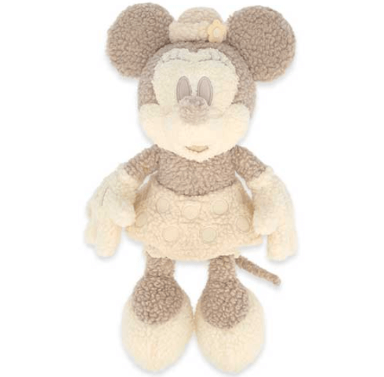 東京ディズニーリゾートよりフワフワ素材の華やかなグッズが発売!身に着けグッズやぬいぐるみバッジが登場