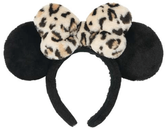 東京ディズニーリゾートよりフワフワ素材の華やかなグッズが発売!身に着けグッズやぬいぐるみバッジが登場