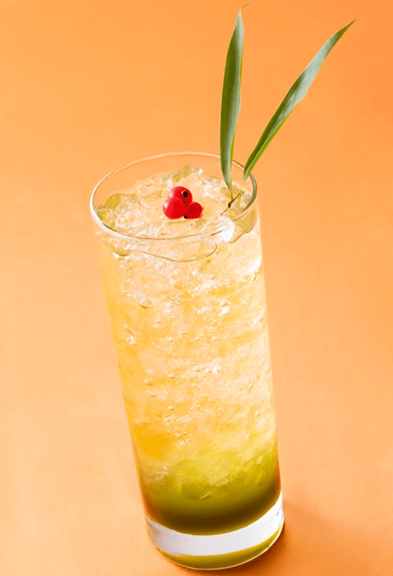 2025年末～2026年初に楽しめるディズニーホテルの年末年始限定の華やかな雰囲気が感じられるスペシャルメニュー