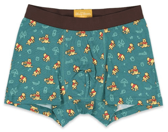 ほっこりするしぐさのプーさんがデザインされたグッズが2025年12月4日(木)に発売