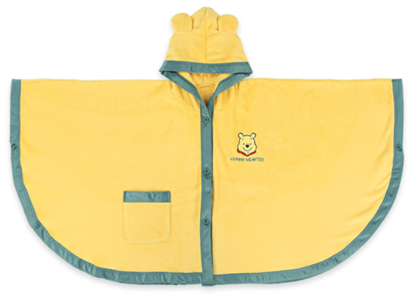 ほっこりするしぐさのプーさんがデザインされたグッズが2025年12月4日(木)に発売