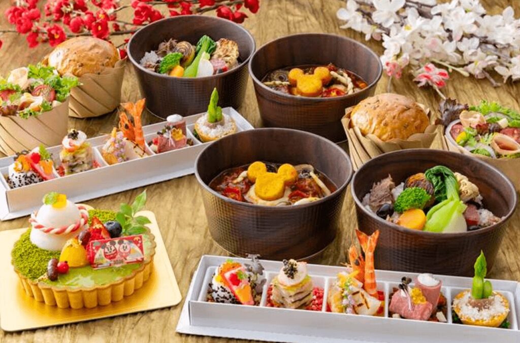 2025年末～2026年初に楽しめるディズニーホテルの年末年始限定の華やかな雰囲気が感じられるスペシャルメニュー