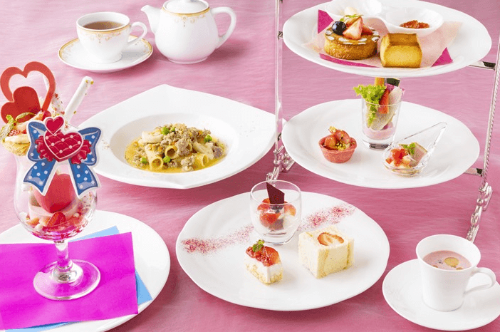 アンバサダーホテル・ディズニーランドホテルの各レストランでディズニー・パルパルーザ”ミニーのファンダーランド”のスペシャルメニューが登場