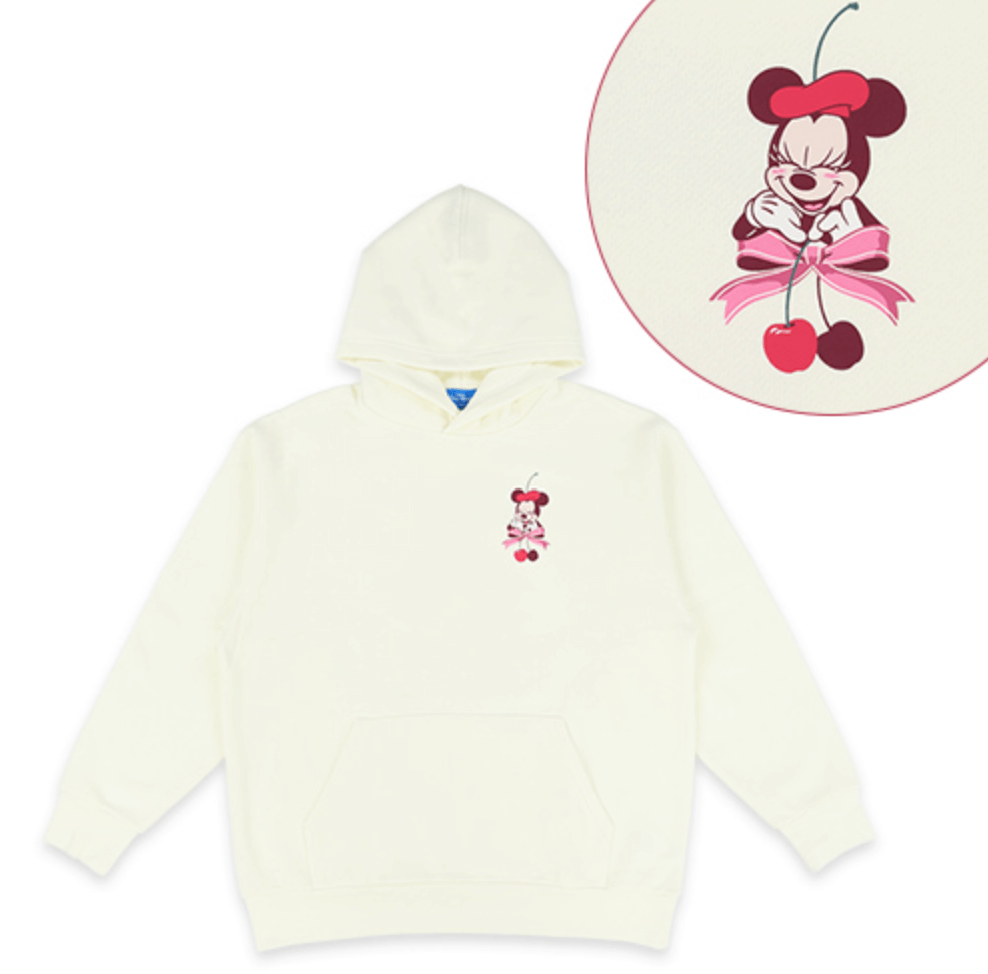 東京ディズニーリゾートでは、さくらんぼとミニーマウスがデザインされた大人かわいいグッズが2026年2月5日(木)に発売