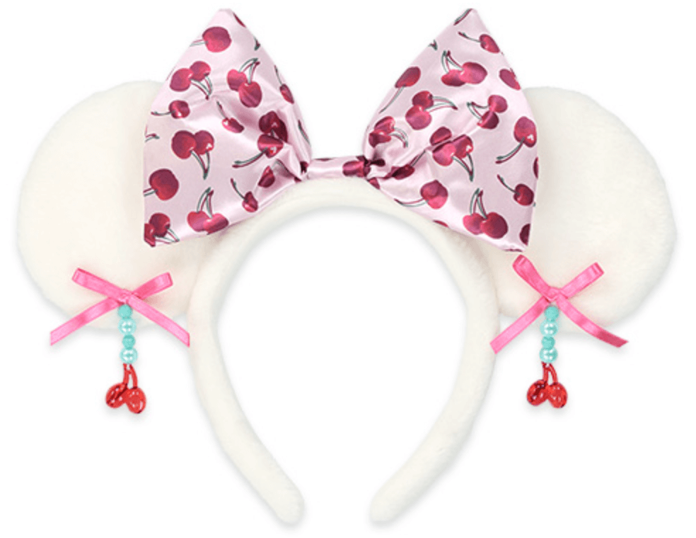 東京ディズニーリゾートでは、さくらんぼとミニーマウスがデザインされた大人かわいいグッズが2026年2月5日(木)に発売